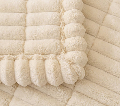 Cozy Sofa Cover – The dog’s favorite spot